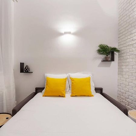 Chic Saint-Germain-Des-Pres Studio For 4 - Prime Location París Exterior foto